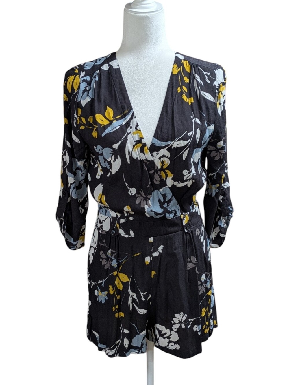 Yumi Kim Love Triangle Black Floral Liz Romper Size Small